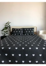 Kalpli Yatak Örtüsü Siyah Zemin Beyaz Kalpli - Görsel 2